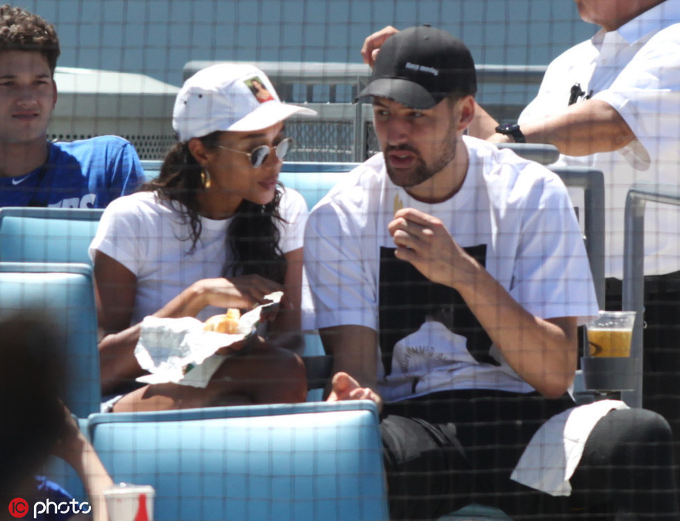 英超赛场亮点：热刺逆转切尔西,（英超焦点：热刺上演逆转击败切尔西）