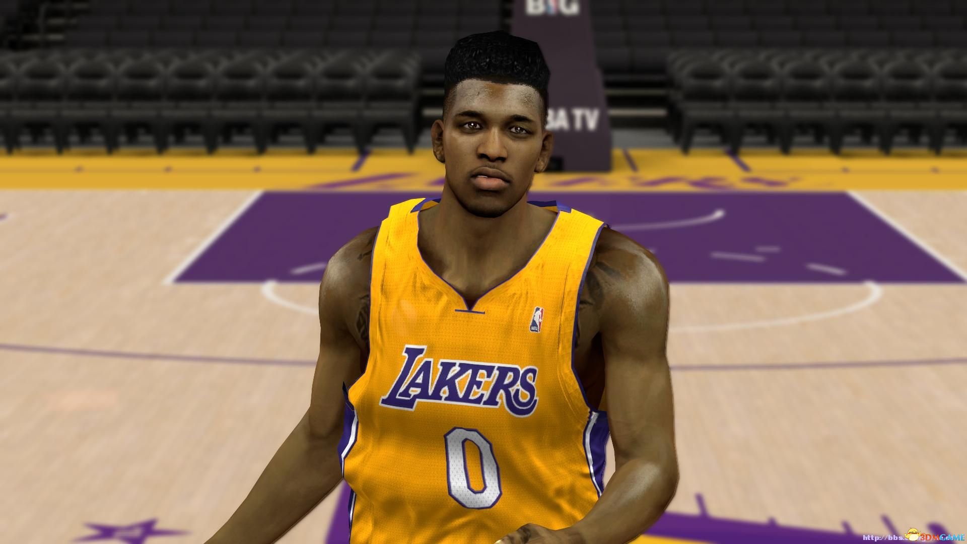 奇兵！霍福德首节替补登场5分钟，三分4中4轰下12分（替补爆发！霍福德首节5分钟三分4投全中拿下12分）