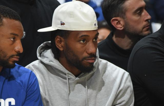 英媒：热刺主帅弗兰克已经与托尼进行会谈，球员有望重返英超（英媒：热刺主帅弗兰克已与托尼会面，托尼有望重返英超）