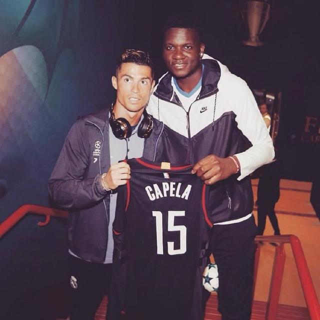 杨瀚森出战7分52秒，1中1得到4分2板2助1断1帽2失误3犯规（杨瀚森7分52秒出战，1投1中拿下4分2篮板2助攻1抢断1封盖，另有2次失误3次犯规）