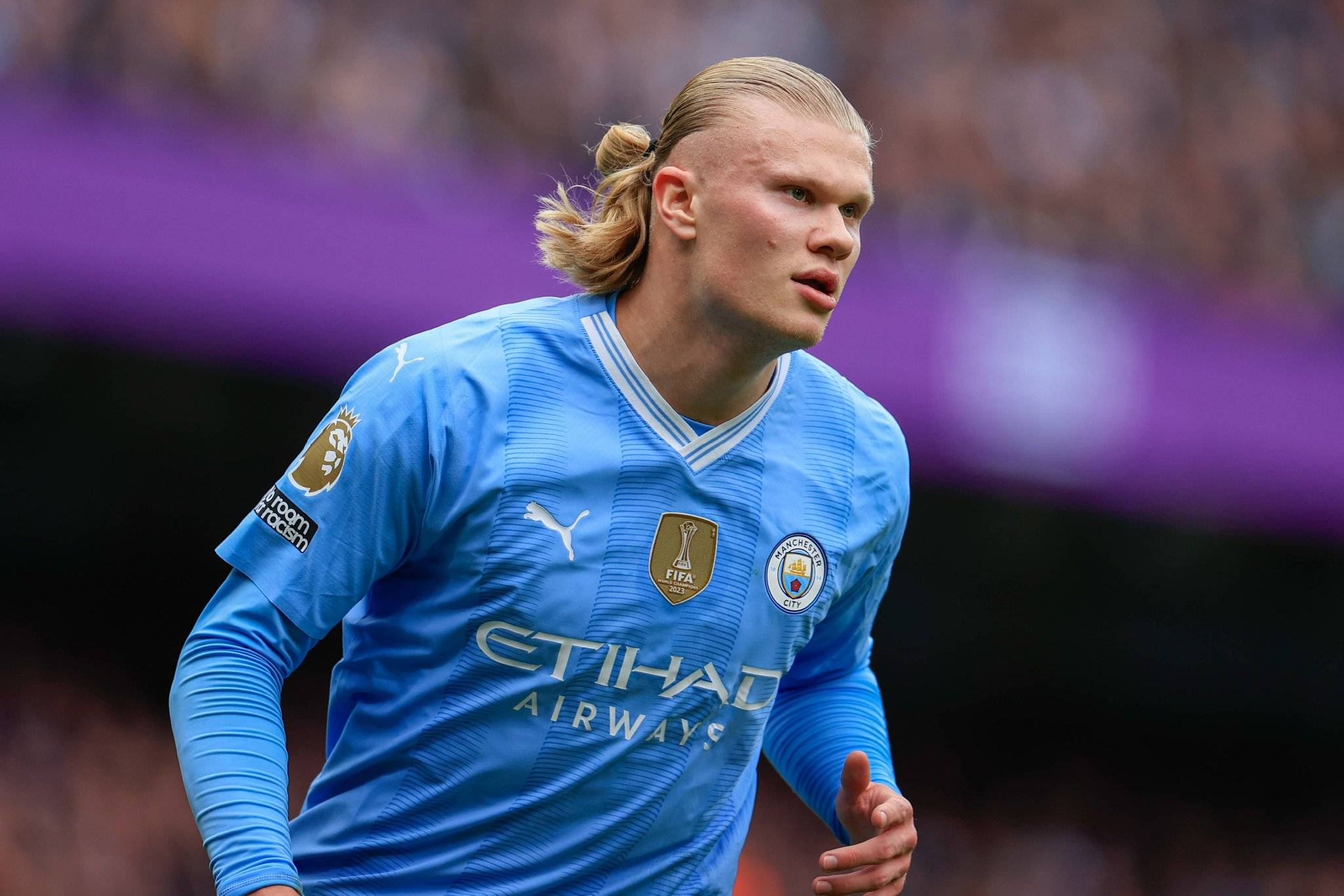 马卡：阿隆索安排多名青训和一线队训练，其中包括雷耶斯儿子（马卡：阿隆索召集多名青训球员与一线队合练，雷耶斯之子在列）