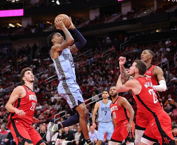 巴顿：李嗣镕一直很努力地训练，他的中超首秀应该是满分（巴顿称李嗣镕训练刻苦，中超处子秀堪称满分）