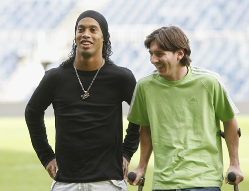 环足奖年度最佳中场候选：维尔茨、若昂-内维斯、佩德里在列（环足奖年度最佳中场提名公布：维尔茨、若昂-内维斯、佩德里入选）