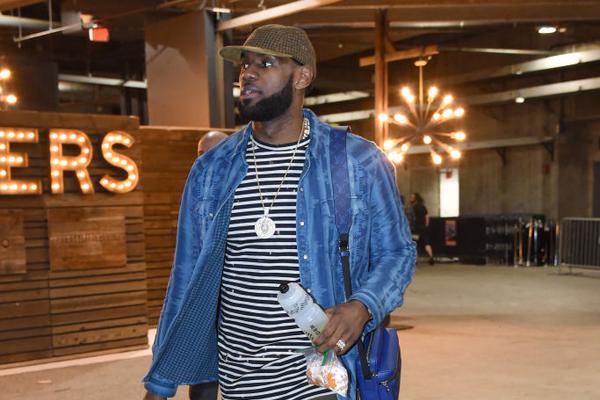 官方：苏超扬州队公开招募下赛季主教练、助教与球员（官宣：苏超扬州队启动新赛季主教练、助理教练及球员公开招聘）