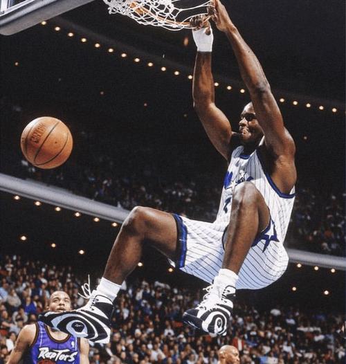 意甲战报：伊尔迪兹双响，孔塞桑屡失良机，尤文2-1卡利亚里（意甲焦点：伊尔迪兹梅开二度，孔塞桑挥霍良机，尤文2-1力克卡利亚里）