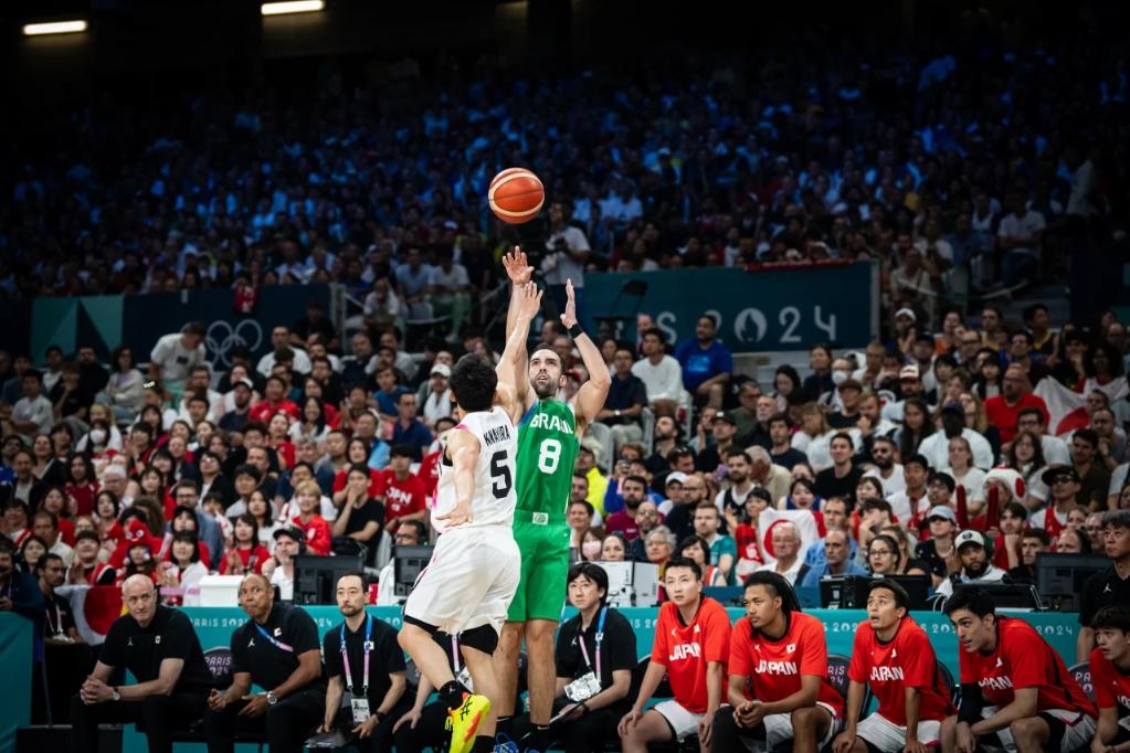 阿斯报预测巴萨首发：克里斯滕森左边卫、拉菲左路、莱万突前（阿斯报：巴萨预计首发——克里斯滕森踢左后卫，拉菲尼亚走左路，莱万领衔锋线）