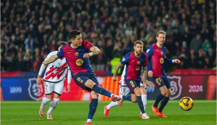 加盟还不到2年！唐斯40+10次数已升至尼克斯队史第三（加盟未满两年，唐斯40+10场次已跃居尼克斯队史第三）