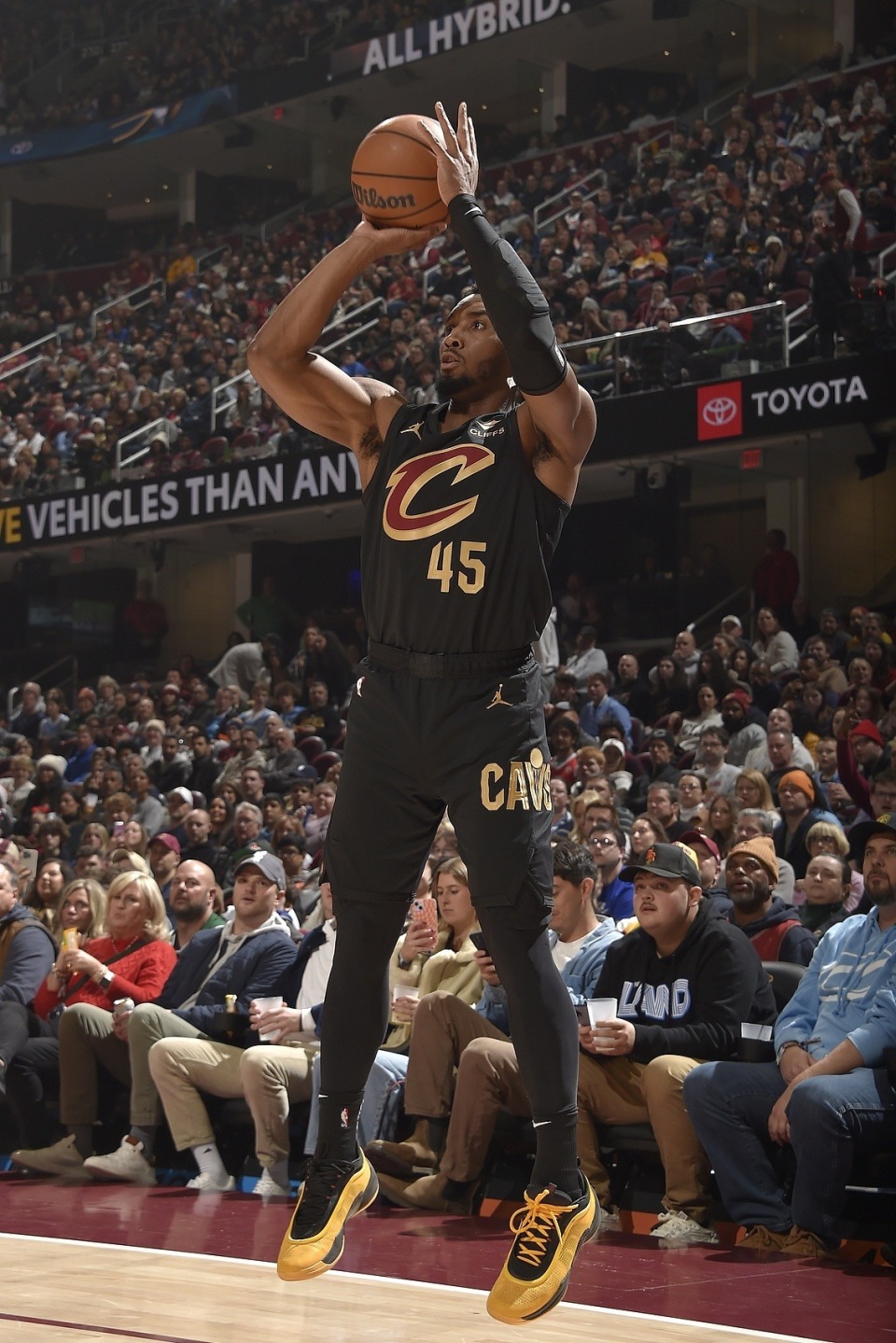 梅西2012年狂轰91球创纪录,哈维称其成就无法复制（梅西2012年轰入91球破纪录，哈维：这一成就无人能再现）