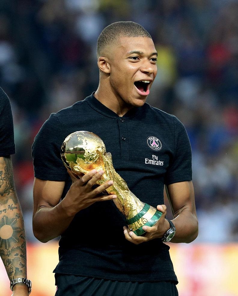 卡列洪：孔蒂和萨里很像总是重复枯燥训练，但这么做效果很好（卡列洪：孔蒂与萨里风格相近，训练虽枯燥重复却成效显著）