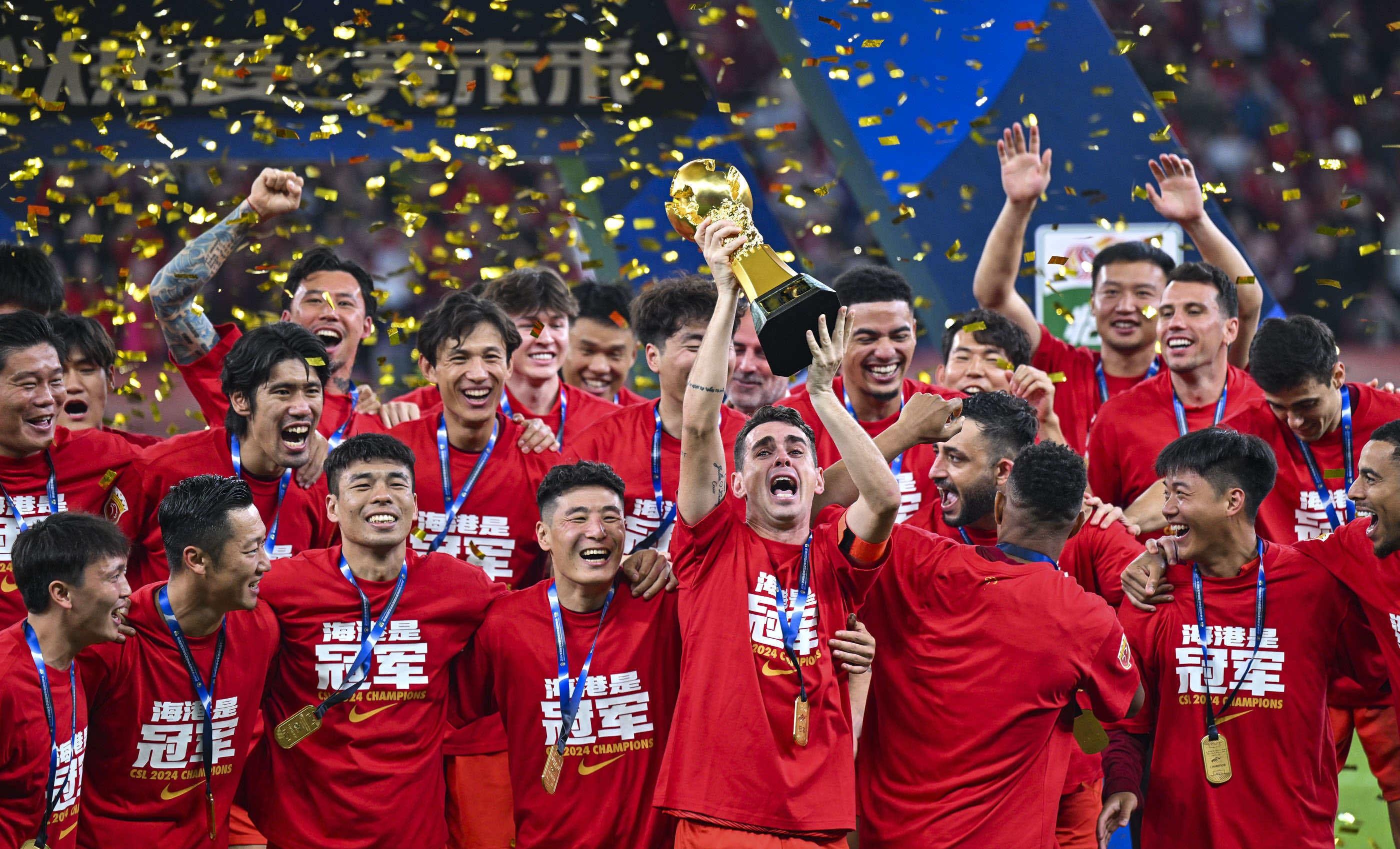 女足明星遭百万富翁跟踪骚扰，雇佣保镖应对（女足明星遭富豪纠缠跟踪，被迫雇保镖护身）