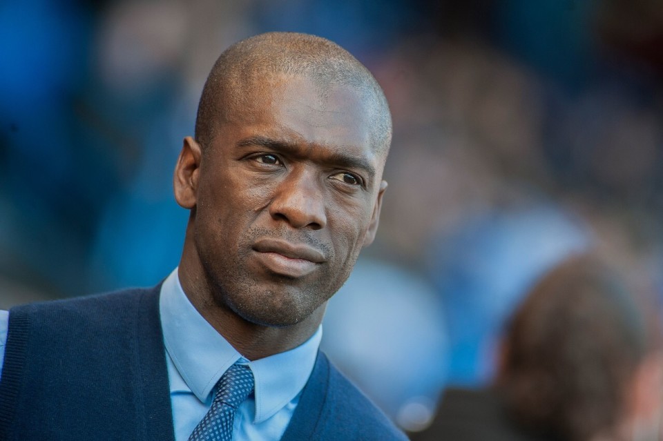 图片报：诺伊尔调整了训练流程，乌尔比希也激励着他继续（图片报：诺伊尔更新训练计划，乌尔比希持续为其打气）