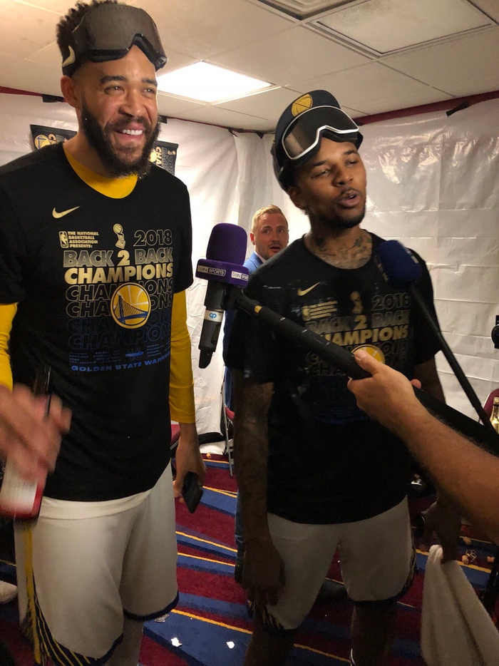 湖人本赛季第四次单场40+罚球，超过爵士升至联盟第一（湖人赛季第四度单场罚球破40，次数超越爵士居联盟第一）