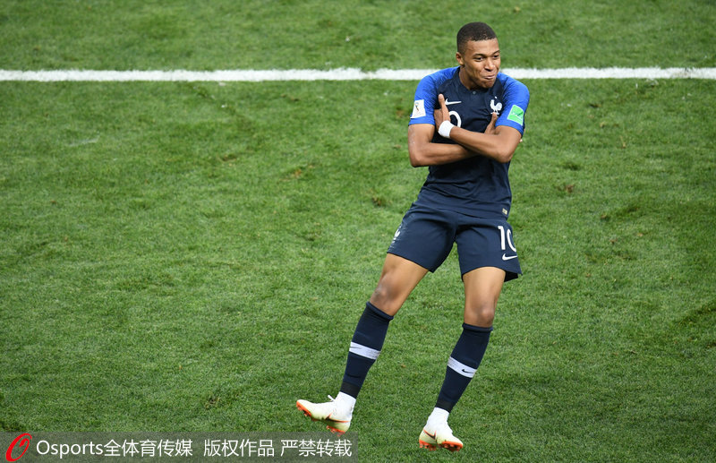 官方：伊萨克踝关节损伤+腓骨骨折，目前已成功手术归期未定（官宣：伊萨克踝伤伴腓骨骨折，手术顺利，复出时间待定）