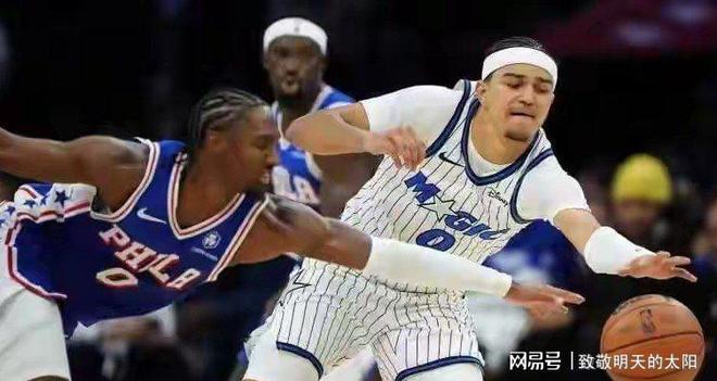 看了四年球了，在专科有一段时间刷抖音频繁给我推多...（看球四年了，专科那会刷抖音总是频繁给我推多...）