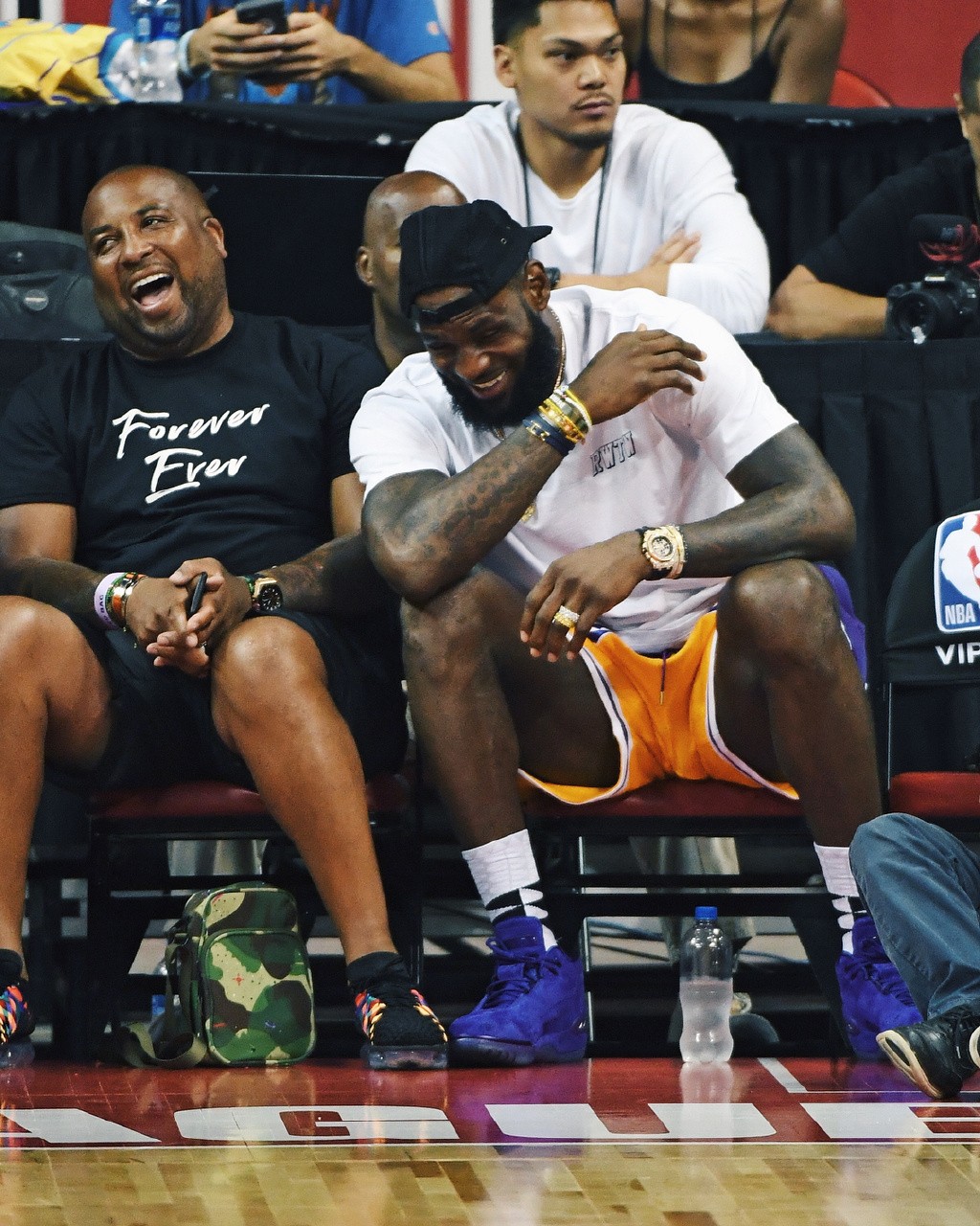 米兰助教自嘲：险些搞砸比赛 盼主帅早日复出（米兰助教自嘲差点毁掉比赛，盼主帅早日回归）