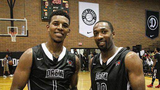 核心缺阵！布克因伤缺席对雷霆的NBA杯关键战（太阳核心布克因伤无缘对雷霆的NBA杯关键战）