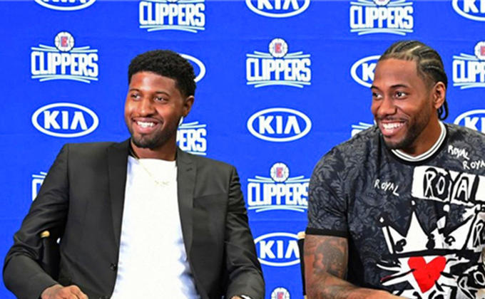 布朗&普里查德首节同时得分上双，凯尔特人领先活塞8分（首节布朗和普里查德均砍下两位数，凯尔特人暂以8分领先活塞）