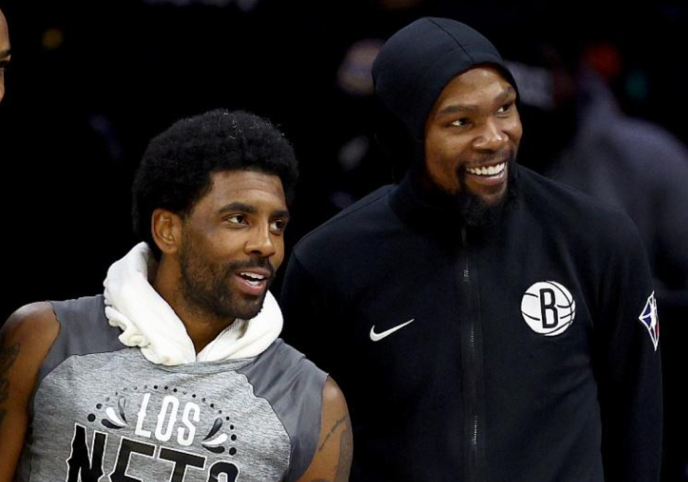 英超争四大战愈演愈烈（英超前四之争白热化）