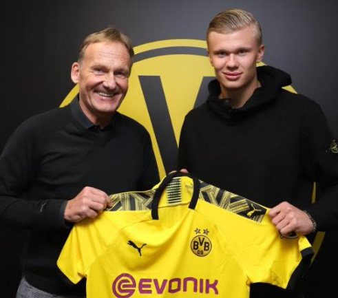 拉比奥出战的4场意甲米兰不败仅丢1球，缺阵7场仅3胜且丢8球（拉比奥在阵的4轮意甲米兰不败仅失1球，缺席7战仅取3胜并丢8球）