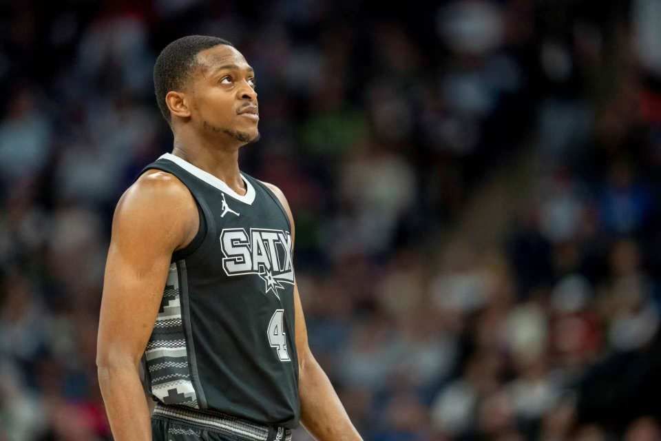 发生了什么？不敌纽卡后，瓜迪奥拉疑似和场边摄影师发生冲突（输给纽卡后，瓜迪奥拉疑与场边摄影师发生争执）