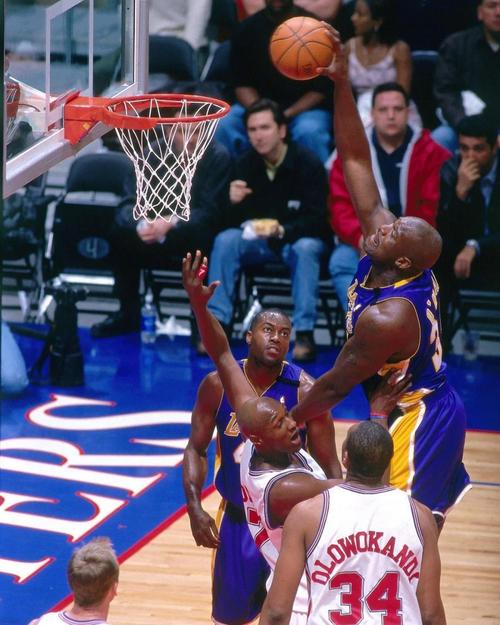 英超的节礼日之战，球迷的圣诞大餐！（英超节礼日大战，献给球迷的圣诞盛宴）