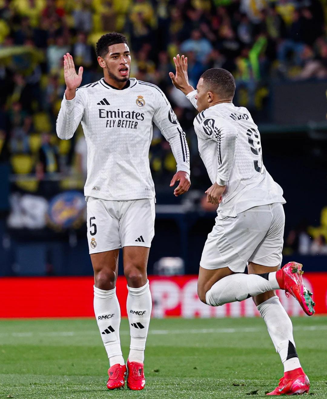 眼眶被塞尔塔球员打出血，结果收到黄牌（被塞尔塔球员打到眼眶出血，反而还吃到黄牌）