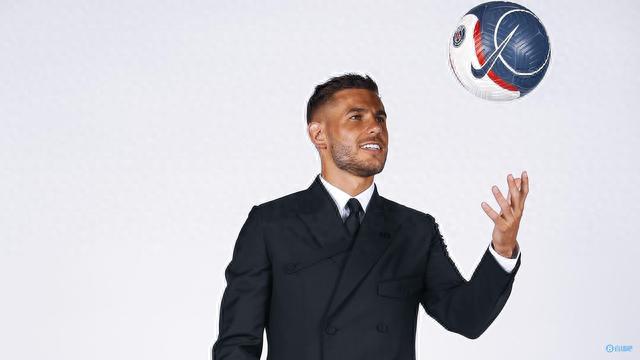 意甲争冠三强逐渐拉开差距（意甲争冠三强差距逐步扩大）