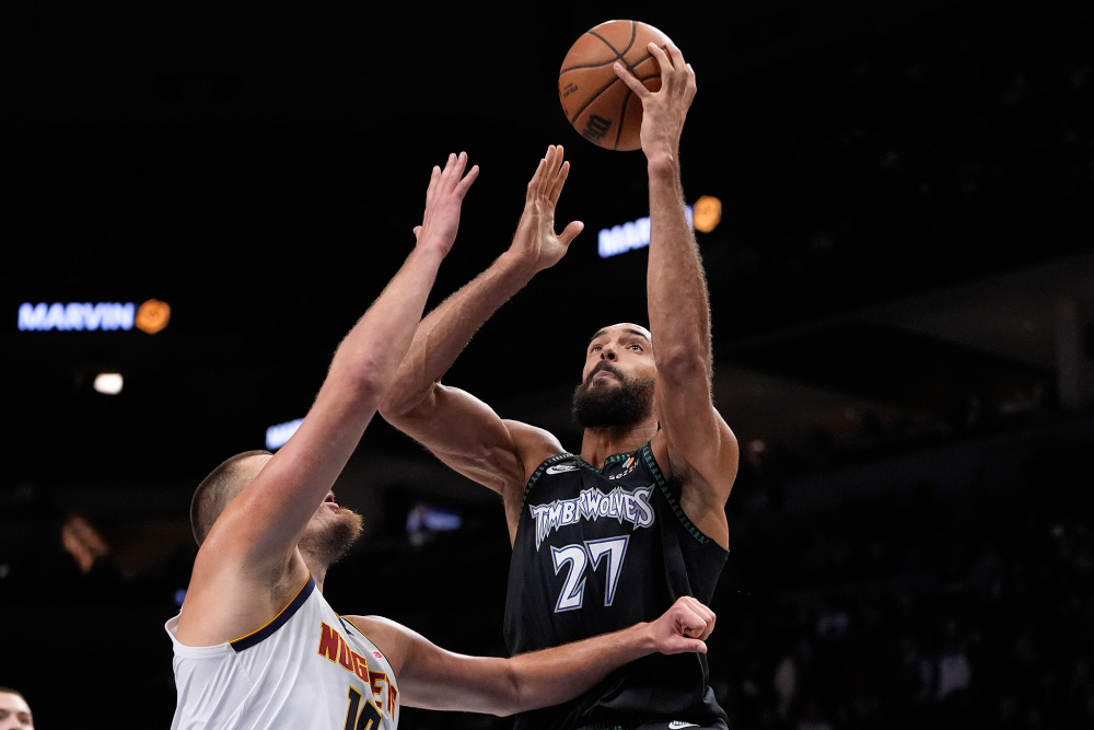 世界杯史话01：世界上第一场国际足球比赛是什么时候打的？（世界杯轶事01：首场国际足球赛究竟何时开球？）