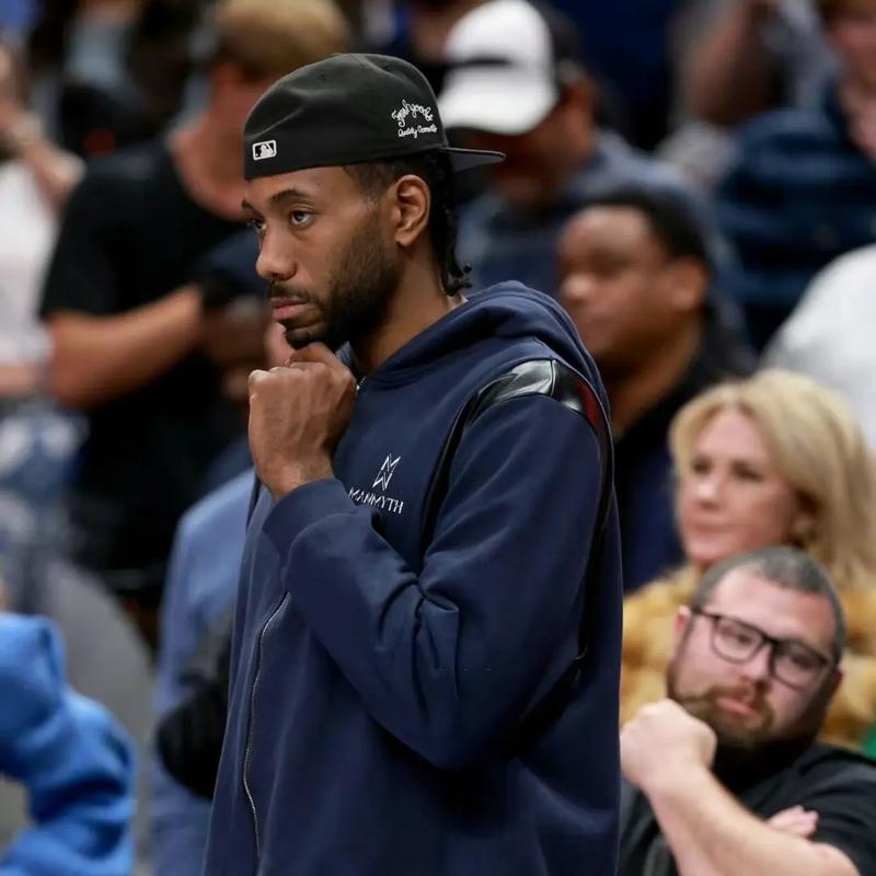 追梦格林本赛季投进72个球，但是失误达到了75次（德雷蒙德·格林本季仅命中72球，失误却多达75次）