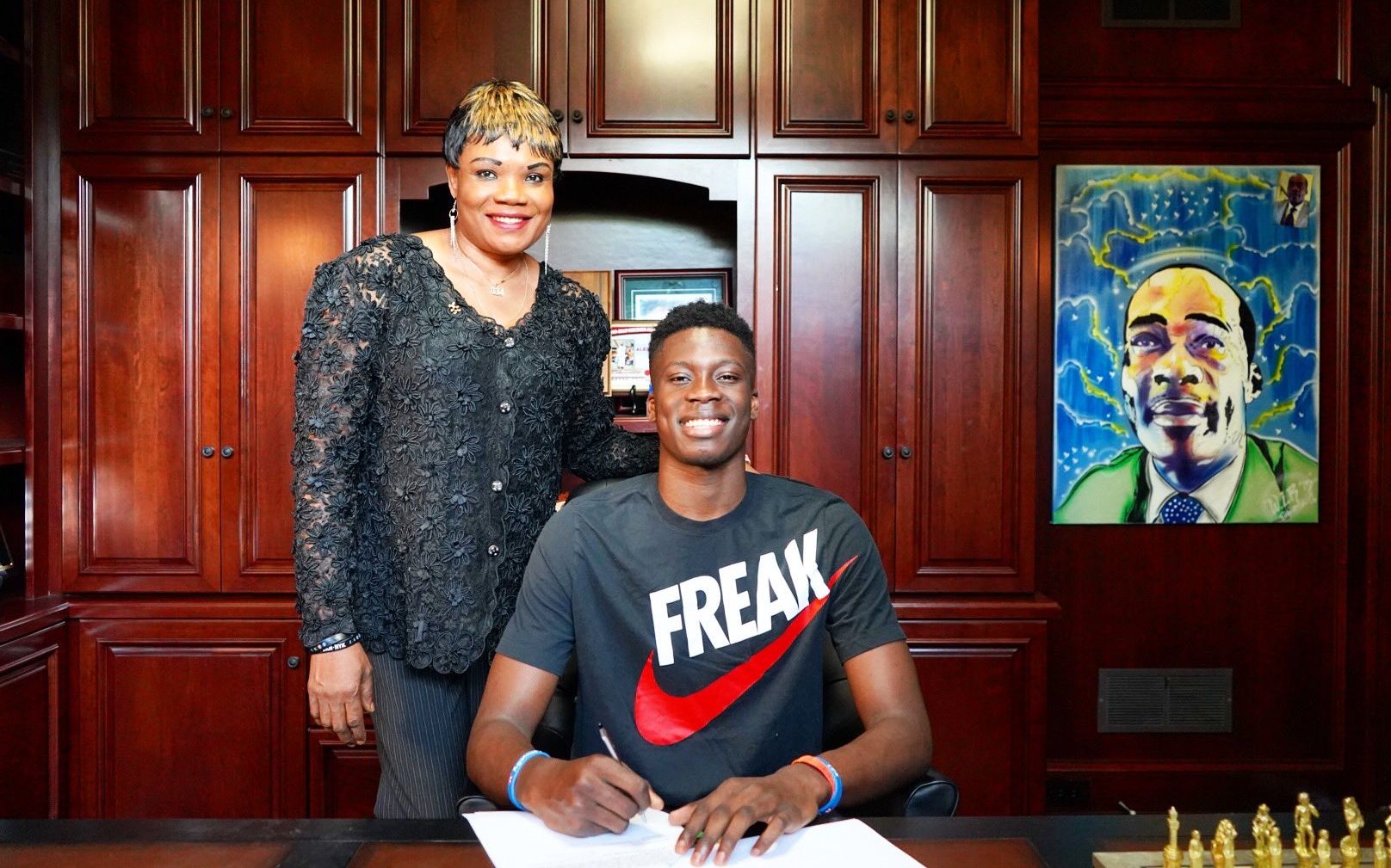 鹈鹕主帅：目标是最大化锡安价值，他很成熟地适应了替补安排（鹈鹕主帅：努力最大化锡安价值，他已成熟适应替补角色）