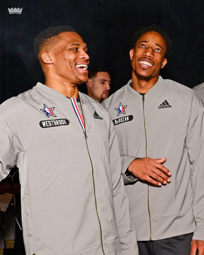 今天体能考验很大！杨瀚森次节被换下脸露疲倦（体能挑战严峻！杨瀚森次节被换下显露疲态）