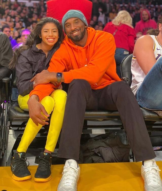 年薪6000万却场均只有14分！库里真被他坑惨了，勇士必须改变阵容（6000万年薪仅14分输出，库里被拖累，勇士必须变阵）